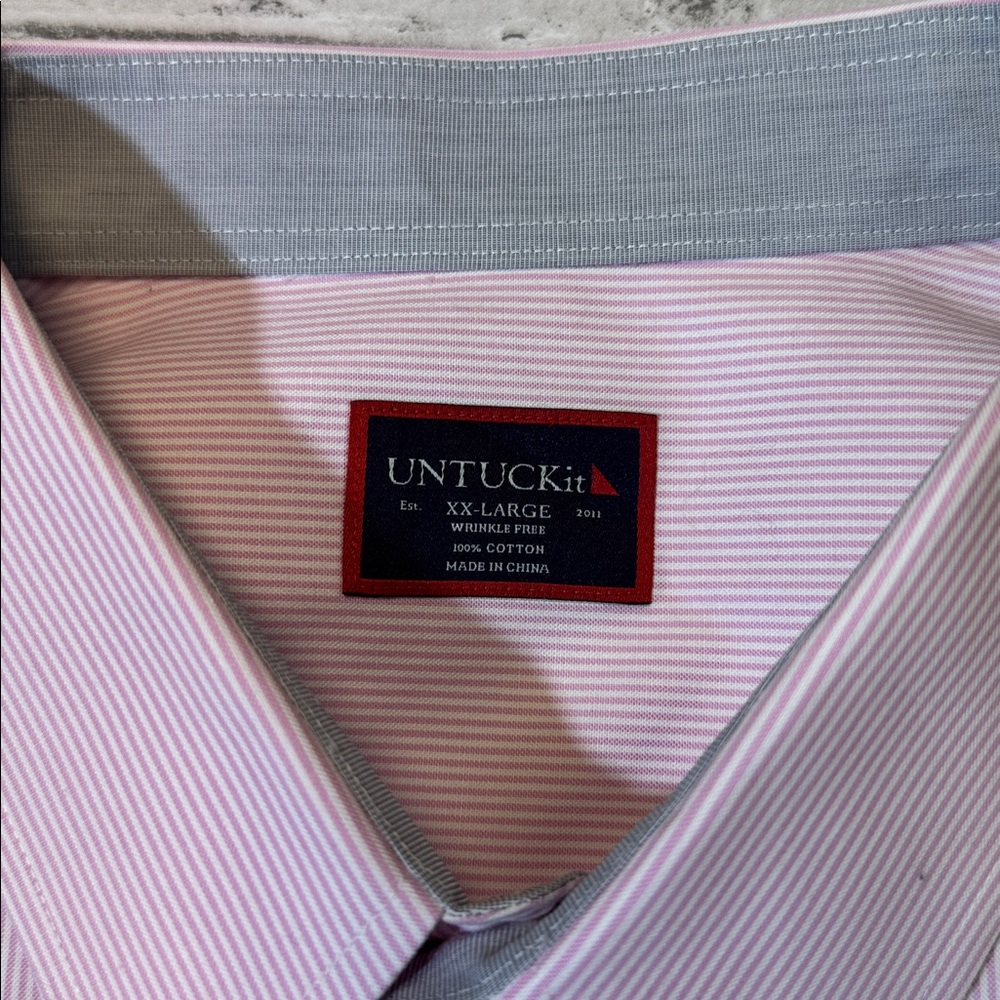 UNTUCKit mens 2XL XXL pink stripe regular fit wrinkle free button up shirt EUC - Picture 2 of 4